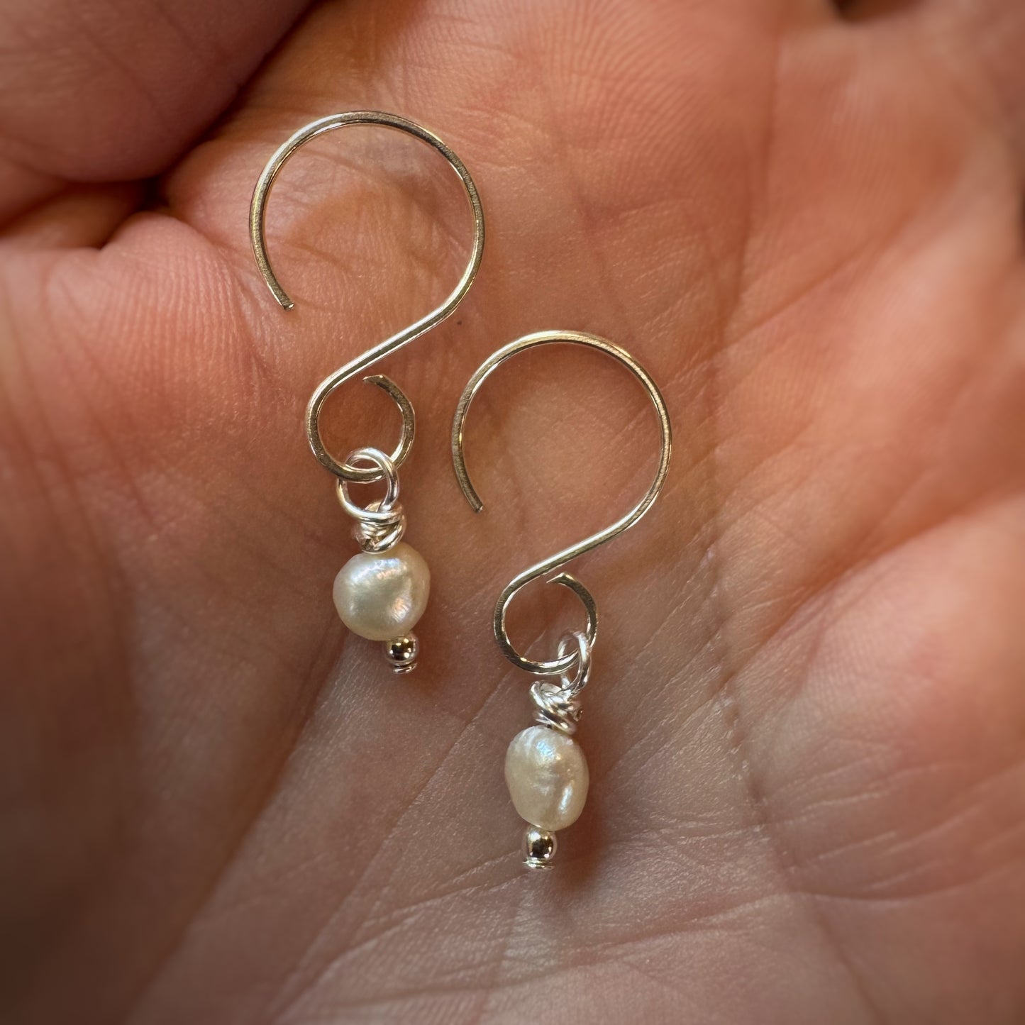Single Pearl Drop earrings - Sterling Silver