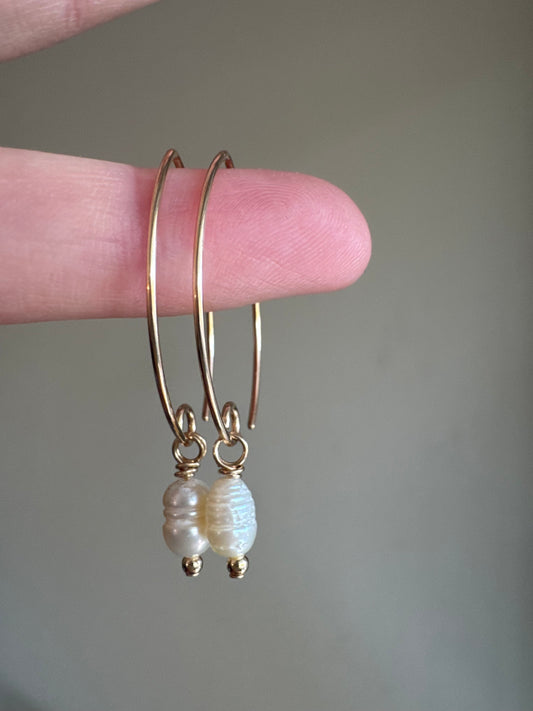 Single Pearl Drop earrings - Gold Filled