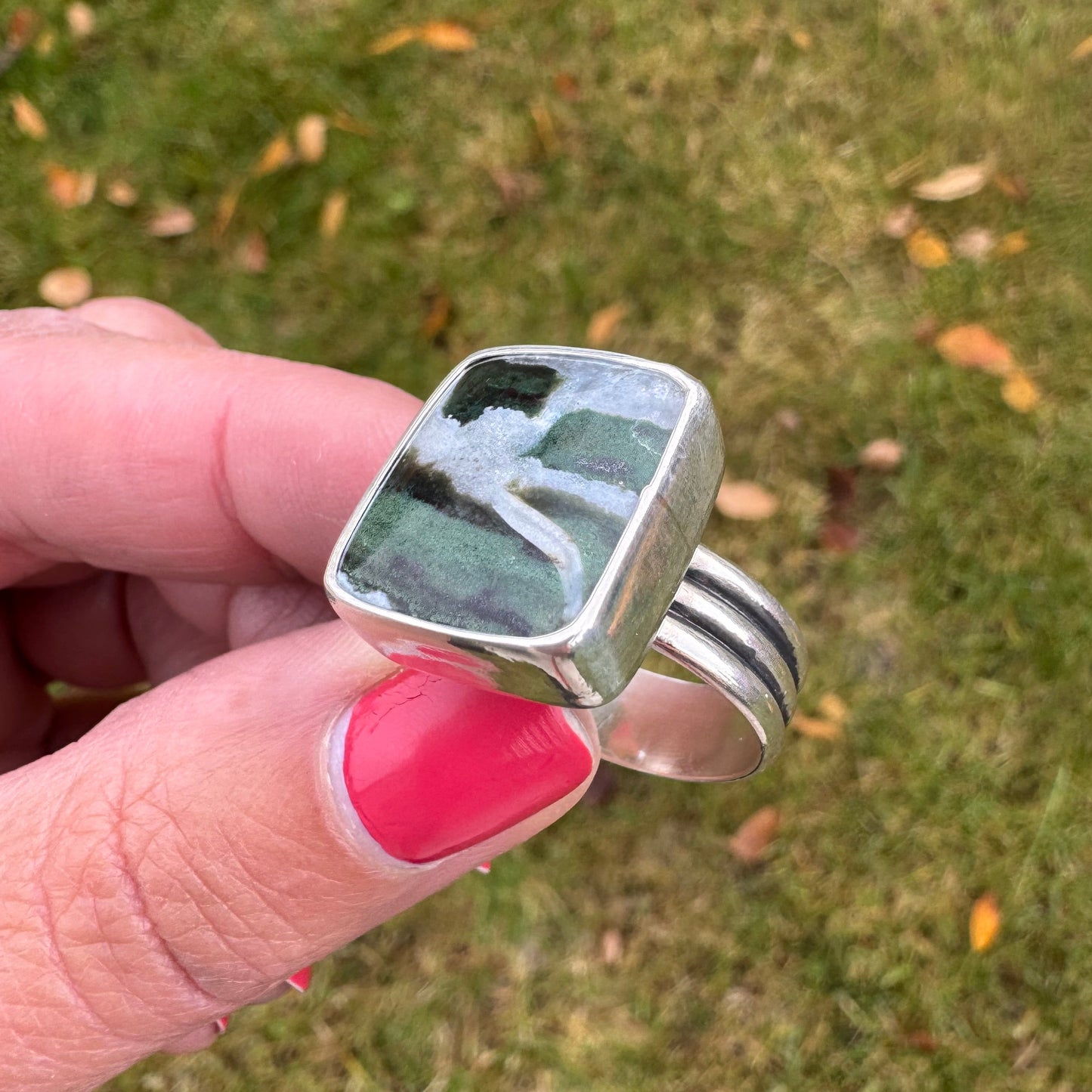Green Zebra Ridge Ring | Size 9.25