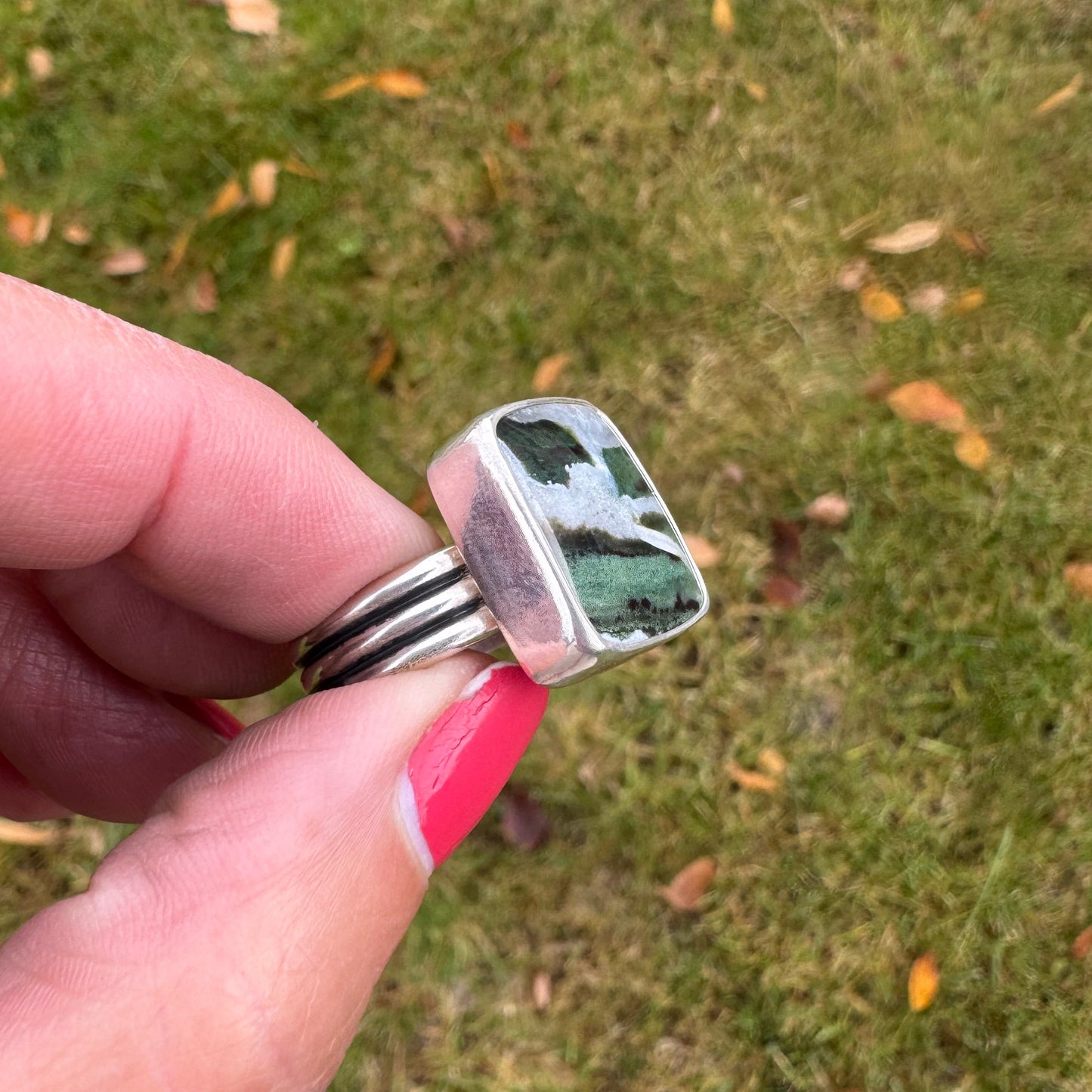 Green Zebra Ridge Ring | Size 9.25