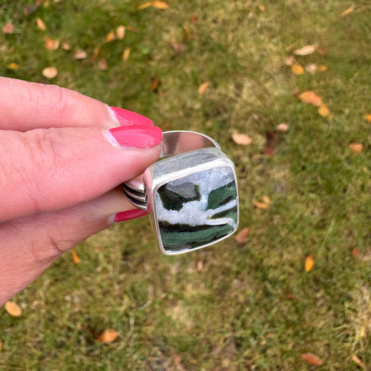 Green Zebra Ridge Ring | Size 9.25