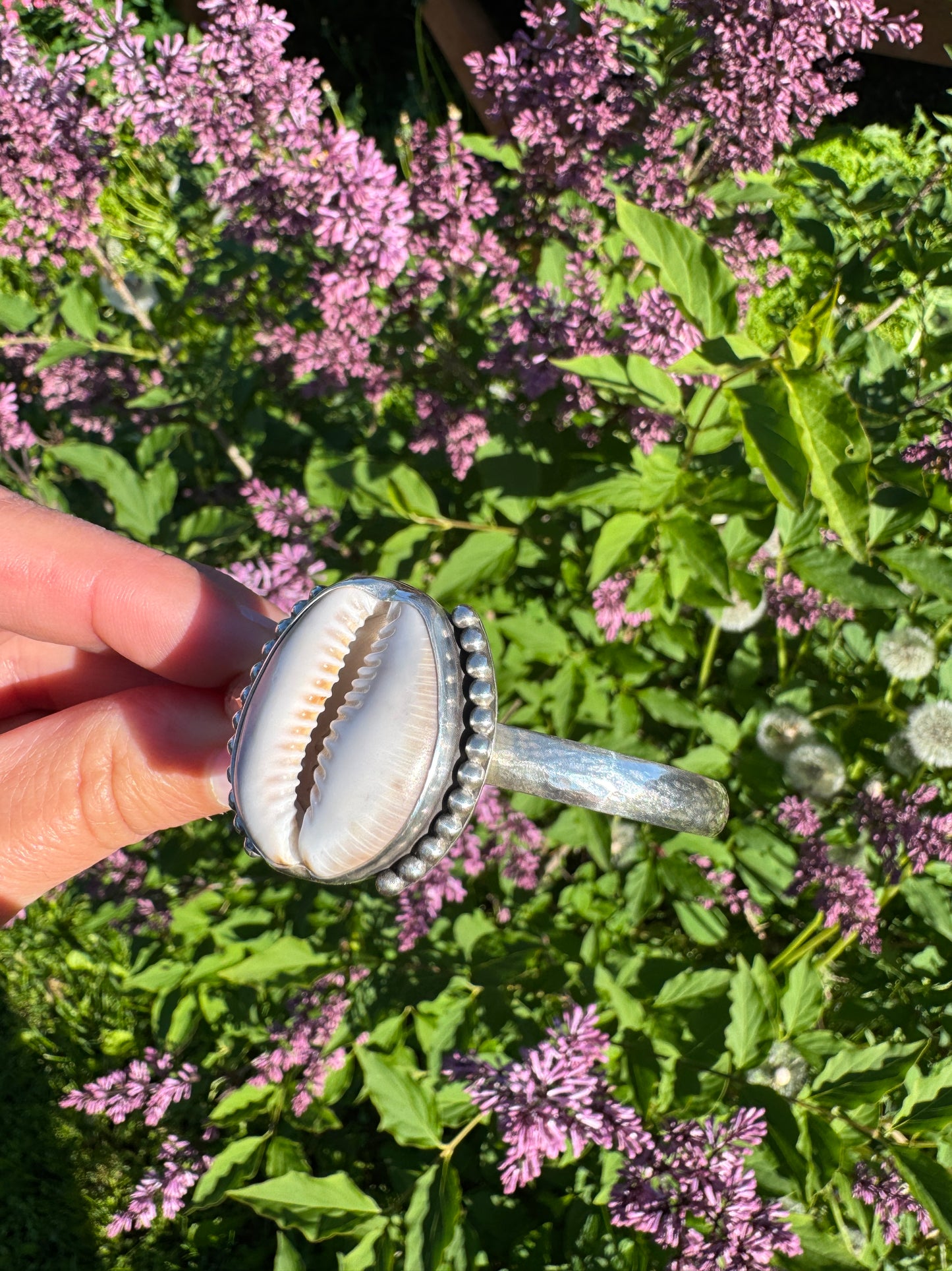 Hawaiian Cowrie Shell Cuff | Size M